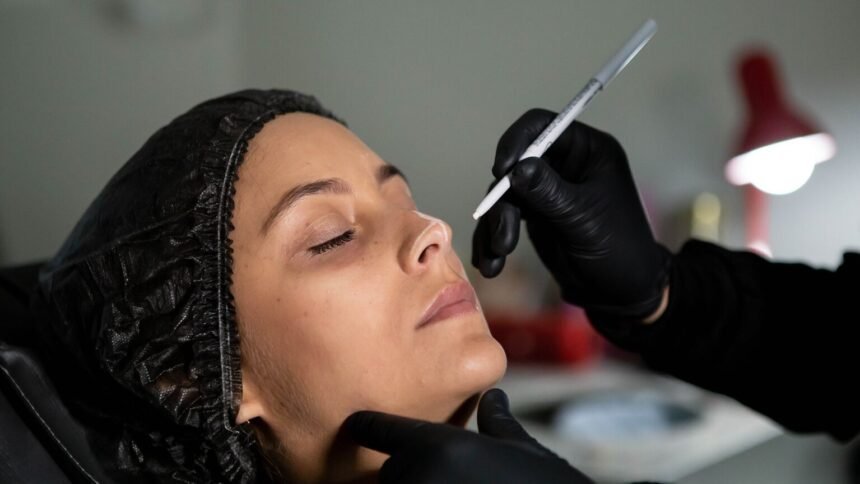 Nice : une femme meurt après un botox illégal dans un salon d'esthétique Nice : une femme meurt après un botox illégal dans un salon d’esthétique