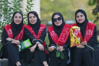 Iran : les funérailles d&rsquo;Ali Khamenei débutent à Téhéran, des millions de fidèles attendus