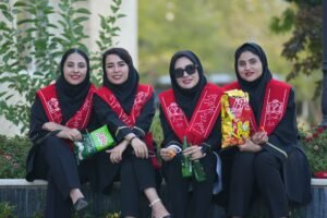Iran : les funérailles d'ali khamenei débutent à téhéran, des millions de fidèles attendus valérie, boyer, députée, lr, atteinte
