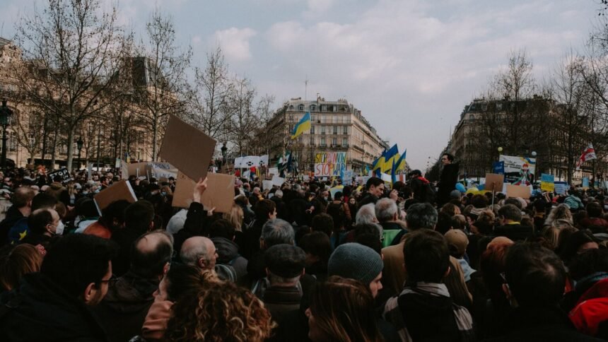 Fabien roussel réélu à la tête du pcf avec 70 % des voix Fabien Roussel réélu à la tête du PCF avec 70 % des voix