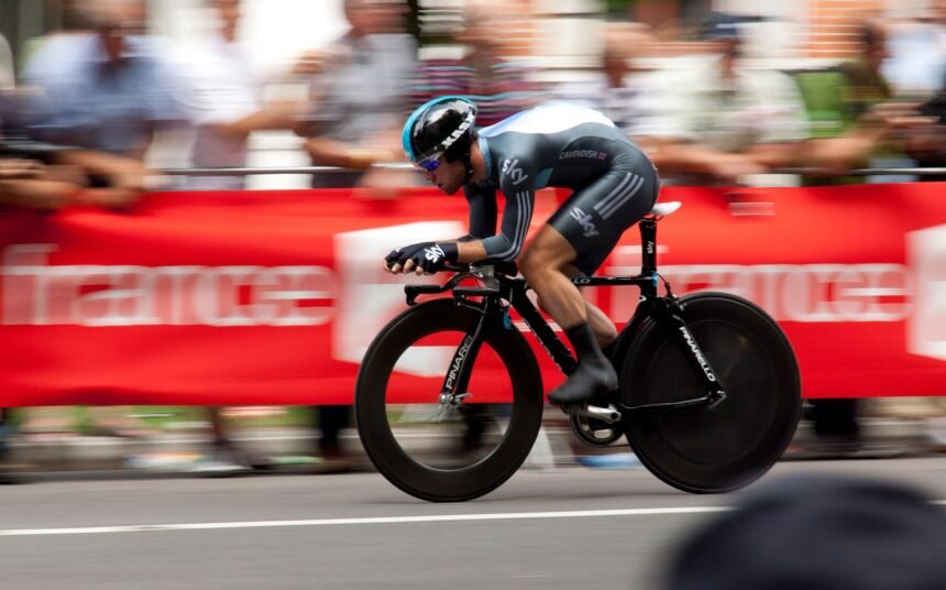 Tour de france 2026 : l’étape 4 carcassonne-foix s’élance sous une chaleur extrême Tour de France 2026