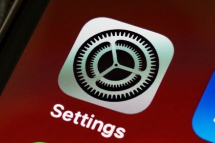 Apple : bénéfice record de 29,8 milliards de dollars, l&rsquo;action chute de 4 %