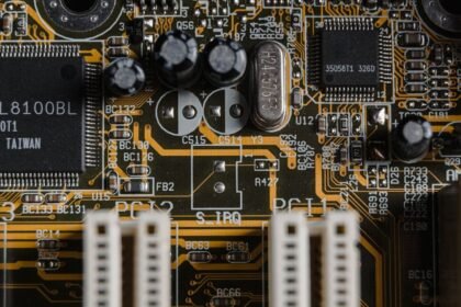 ASML chute de 5,8 % à Wall Street face à la Chine