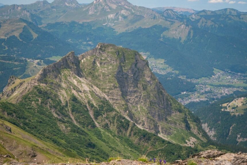 Canicule : la montagne explose les records de réservations cet été Canicule : la montagne explose les records de réservations cet été