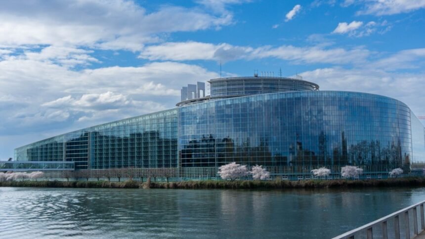Fonds européens : le rn visé par de nouvelles perquisitions Fonds européens : le RN visé par de nouvelles perquisitions