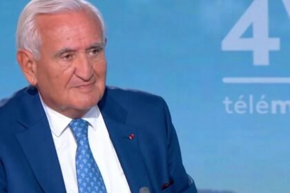 Enquête ouverte après un accident impliquant la voiture officielle de Jean-Pierre Raffarin