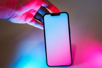 Meta a testé ChatGPT et Gemini avec de faux comptes ados