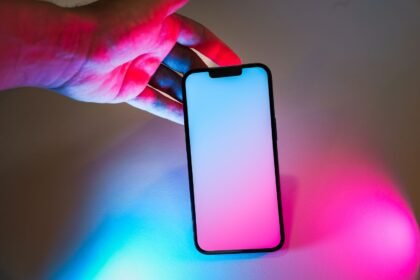 Meta a teste ChatGPT et Gemini avec de faux comptes ados