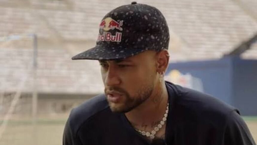 Neymar annonce la fin de sa carrière internationale après l'élimination du brésil Neymar annonce la fin de sa carrière internationale après l’élimination du Brésil