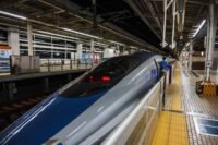 Au Japon, une nuit dans un TGV à quai plutôt qu'à l'hôtel