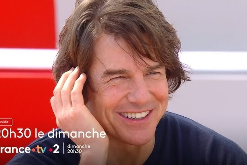Tom Cruise souriant lors d'une interview promotionnelle