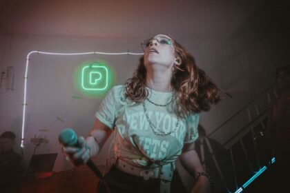 Angèle dévoile « une seule vie », nouveau single avant l'album instinct Angèle dévoile « Une seule vie », nouveau single avant l’album Instinct