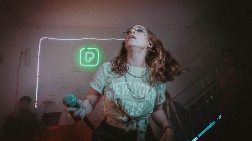 Angèle dévoile « une seule vie », nouveau single avant l'album instinct Angèle dévoile « Une seule vie », nouveau single avant l’album Instinct