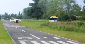Un avion aux enchères pour 10 euros à séville, mais il ne vole plus Un avion aux enchères pour 10 euros à Séville, mais il ne vole plus