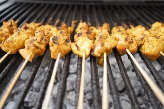 Réussissez des brochettes de poulet marinées au citron en 30 minutes