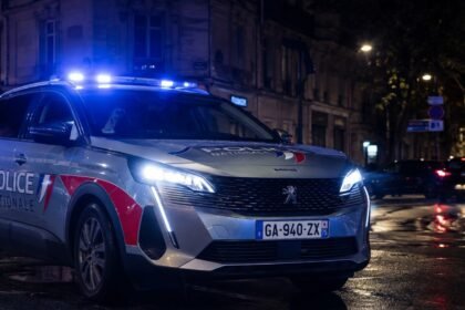 Caen : un mort et une dizaine de blessés, une voiture fonce sur des piétons Caen : un mort et une dizaine de blessés, une voiture fonce sur des piétons