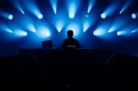 Charlotte cardin annule ronquières, remplacée par lost frequencies Charlotte Cardin annule Ronquières, remplacée par Lost Frequencies