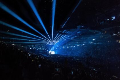 Incendies en Gironde : Obispo, Zazie et Renaud réunis pour un concert le 27 août