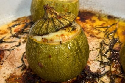 Ces courgettes rondes farcies à la viande se préparent en 40 minutes