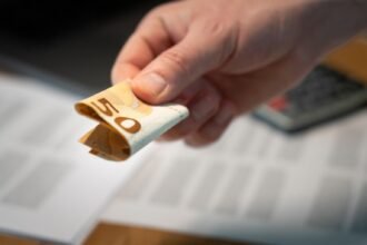 Dijon : un ado de 12 ans récupère les 800 euros trouvés un an plus tôt
