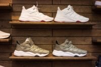 Eminem met aux enchères 117 sneakers, dont celles du super bowl Eminem met aux enchères 117 sneakers, dont celles du Super Bowl