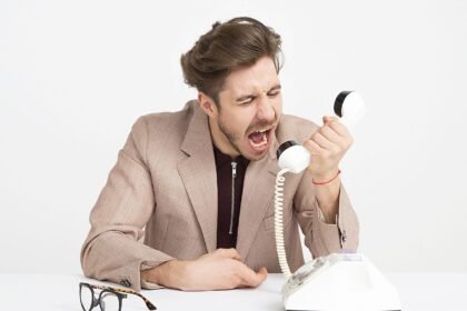 Démarchage téléphonique : l'interdiction totale entre en vigueur demain en france Démarchage téléphonique : l’interdiction totale entre en vigueur demain en France