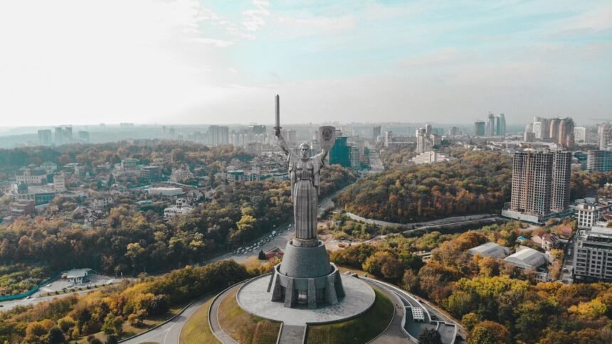 Russie : 13 morts dans une frappe de drone ukrainien sur la ville de Nijni Kamskoye