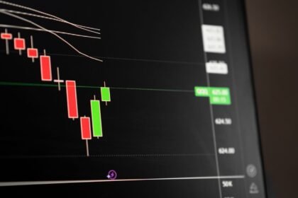 Cac 40 : double record historique à la bourse de paris ce mardi CAC 40 : double record historique à la Bourse de Paris ce mardi