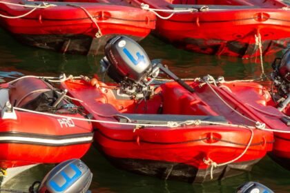 Thaïlande : un père et ses deux fils dérivent seize heures en jet-ski avant d'être secourus Thaïlande : un père et ses deux fils dérivent seize heures en jet-ski avant d’être secourus