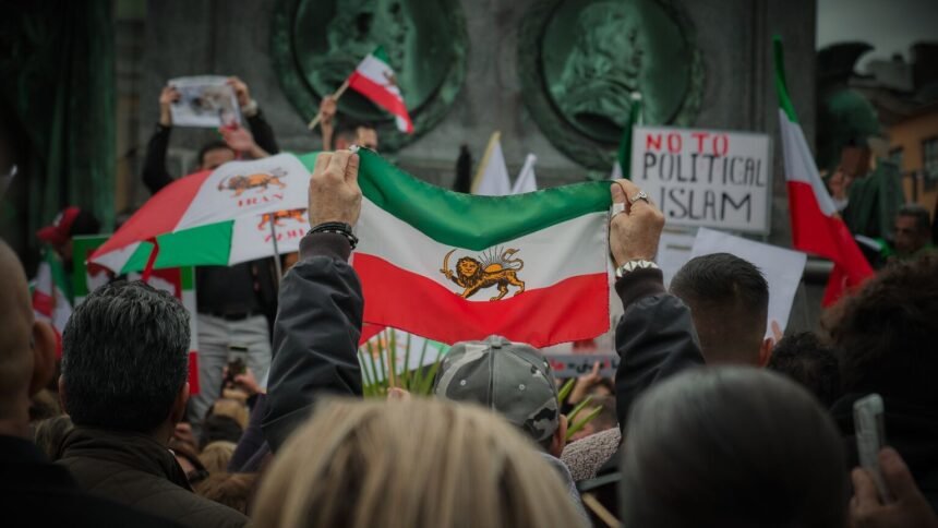 Iran : 30 000 dollars offerts pour tuer ou capturer un soldat américain Iran : 30 000 dollars offerts pour tuer ou capturer un soldat américain