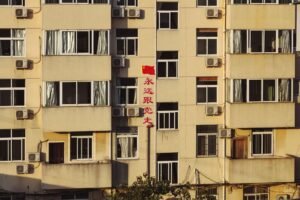 Chine : le fondateur d'evergrande condamné à la prison à vie pour fraude financière Élisabeth, borne, ministre, lrsquoÉducation, nationale