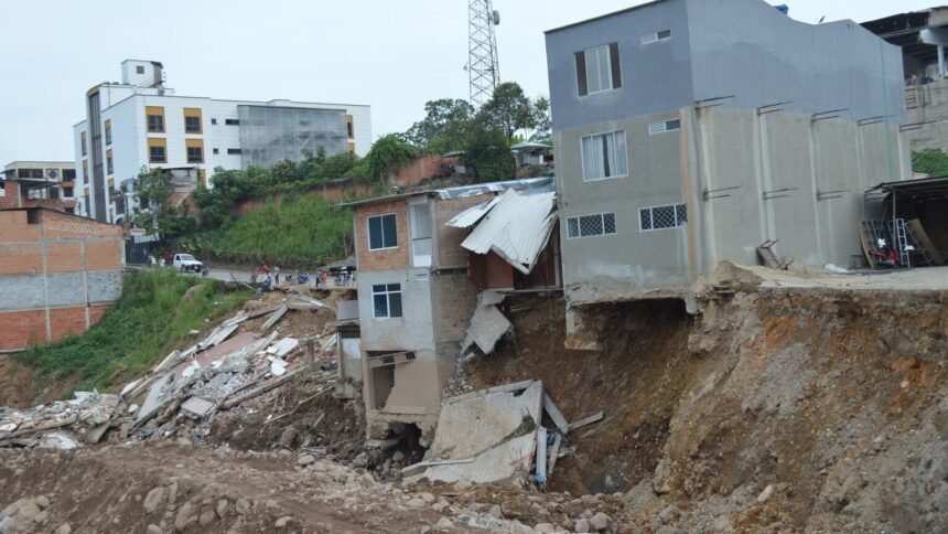 Guinée : 30 morts dans l'éboulement d'une décharge à conakry Guinée : 30 morts dans l’éboulement d’une décharge à Conakry