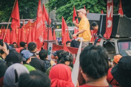 Amfis 2026 : mélenchon lance sa campagne devant 10 000 militants dans la drôme AMFIS 2026 : Mélenchon lance sa campagne devant 10 000 militants dans la Drôme