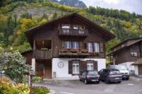 Incendie de crans-montana : le principal suspect placé en détention pour violences conjugales vidÉo, tpmp, doc, gynéco, twerk