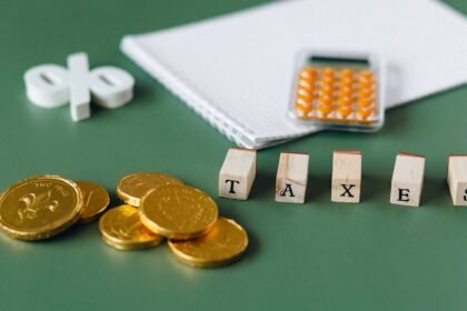 Héritages : lfi veut taxer à 100 % les fortunes au-delà de 12 millions d'euros Héritages : LFI veut taxer à 100 % les fortunes au-delà de 12 millions d’euros
