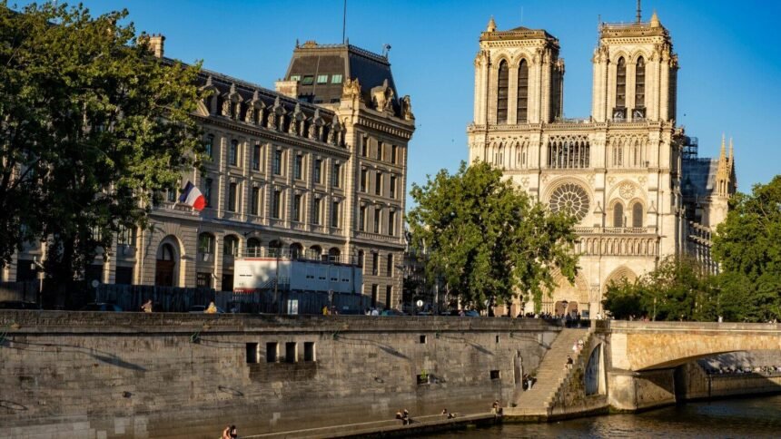 Baignade dans la Seine : record de fréquentation cet été à Paris