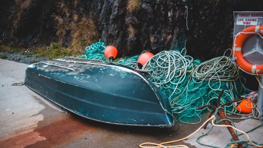 Manche : deux marins disparus après le naufrage du chalutier Le Maranello