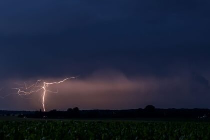 Orages violents : coulées de boue, grêle et tornades frappent plusieurs départements