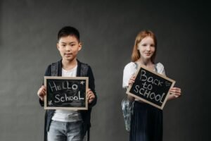 Allocation de rentrée scolaire 2026 : les virements caf débutent ce mardi stars, sous, hypnose de, retour, 22