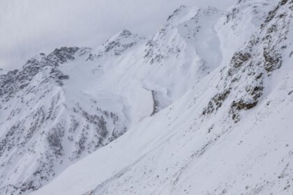 Nirmal purja, légende de l'alpinisme, tué dans une avalanche au pakistan Nirmal Purja, légende de l’alpinisme, tué dans une avalanche au Pakistan