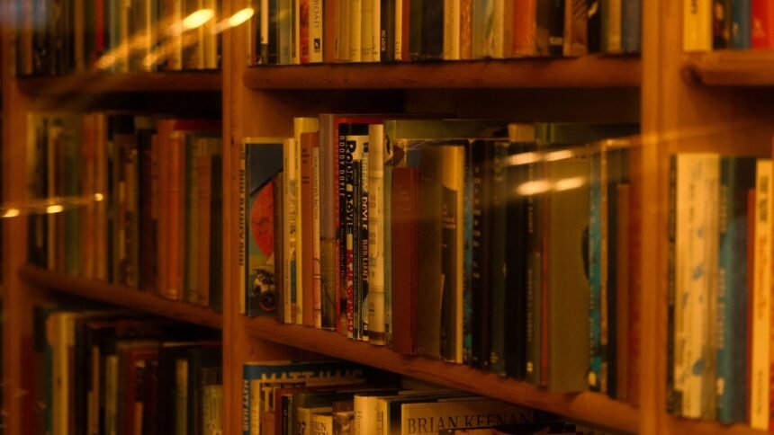Furet du nord : les librairies de villeneuve-d'ascq et roubaix ferment définitivement ce samedi Furet du Nord : les librairies de Villeneuve-d’Ascq et Roubaix ferment définitivement ce samedi