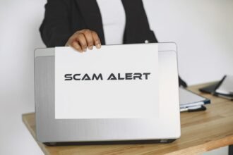 Arnaque Cellcast : un email piégé cible les ex-clients Free et Bouygues