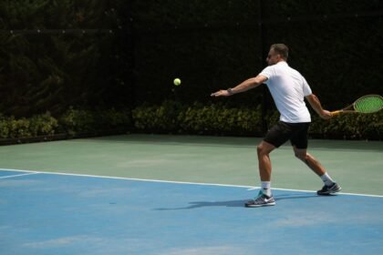 Arthur Fils remporte le Masters 1000 de Cincinnati face à Tiafoe