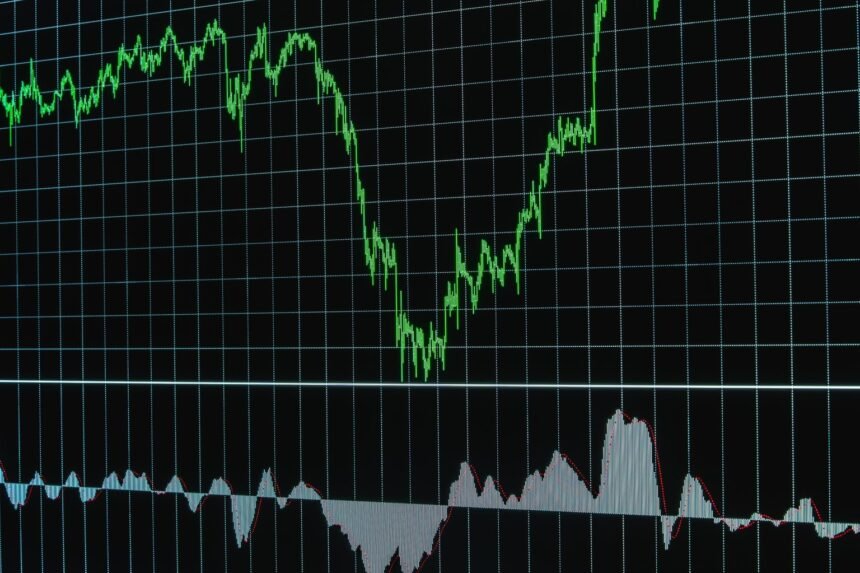 Cac 40 : nouveau sommet à 8 742 points, l'indice vise une 7e séance de hausse CAC 40 : nouveau sommet à 8 742 points, l'indice vise une 7e séance de hausse