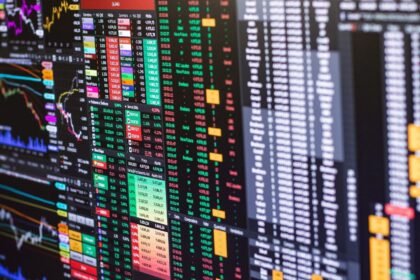 Bourse : le CAC 40 gagne 0,98 %, Francfort bat un record malgré la Fed