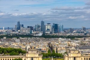 Cac 40 : la bourse de paris grimpe, portée par la chute du pétrole CAC 40 : la Bourse de Paris grimpe, portée par la chute du pétrole