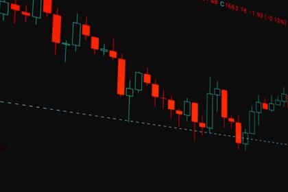 Cac 40 : nouveau record à 8 669 points porté par la chute du pétrole CAC 40 : nouveau record à 8 669 points porté par la chute du pétrole
