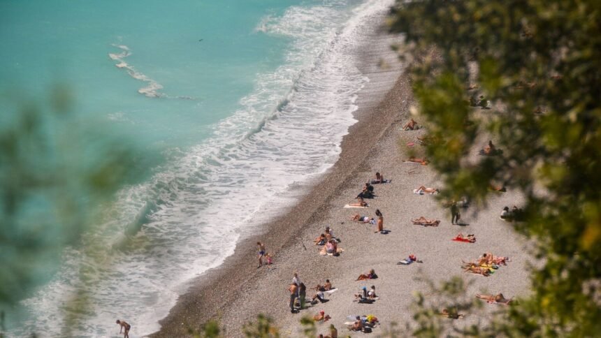 Canicule : huit départements toujours en vigilance orange ce vendredi Canicule : huit départements toujours en vigilance orange ce vendredi