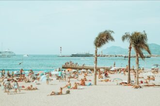 Côte d'azur : les touristes américains dépensent deux fois plus que les français Côte d'Azur : les touristes américains dépensent deux fois plus que les Français