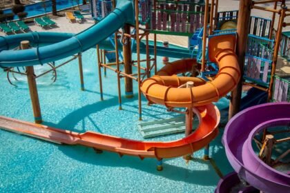 « Défi marron » : des bassins de PortAventura fermés après des excréments